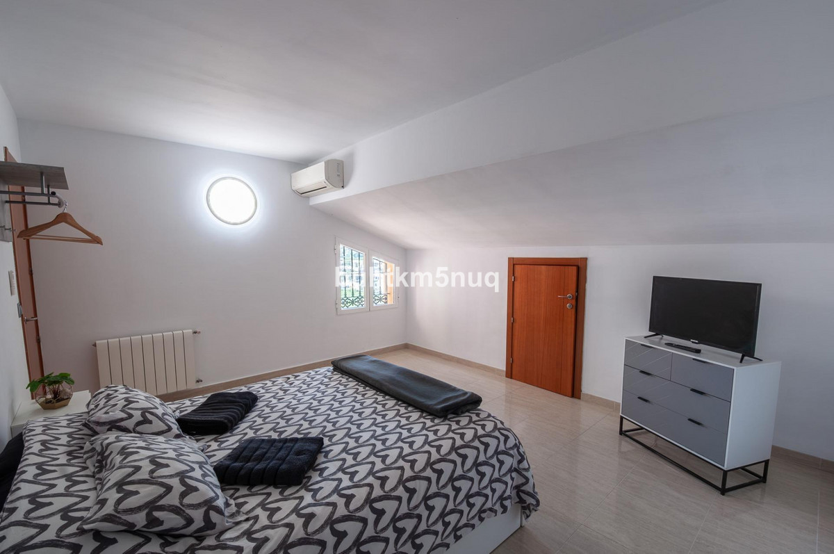 Se vende Villa - Chalet de 5 dormitorios en Costa Blanca, Alicante, España