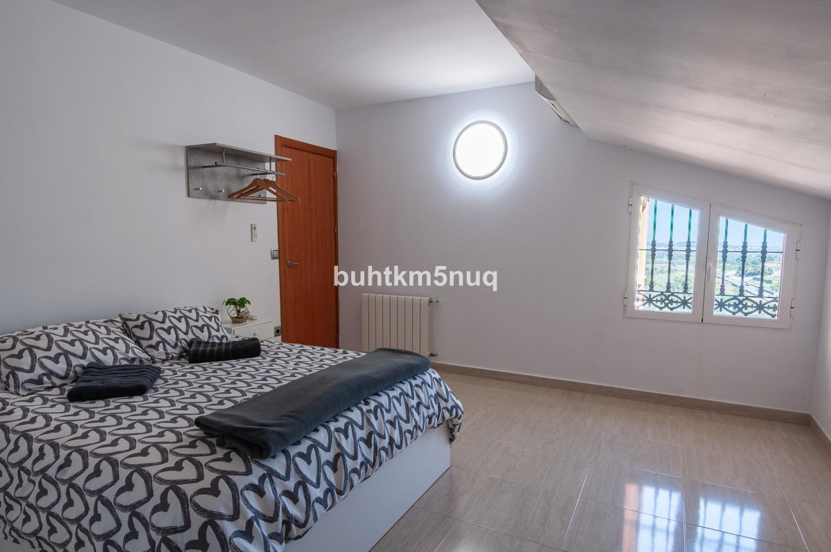 Se vende Villa - Chalet de 5 dormitorios en Costa Blanca, Alicante, España