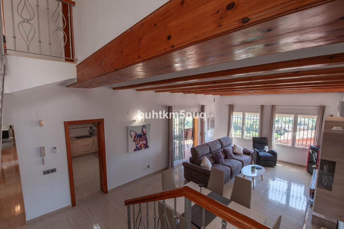 Se vende Villa - Chalet de 5 dormitorios en Costa Blanca, Alicante, España