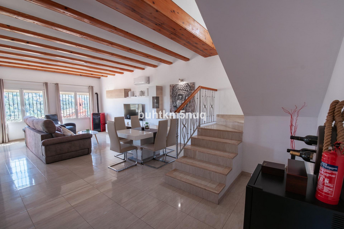 Se vende Villa - Chalet de 5 dormitorios en Costa Blanca, Alicante, España