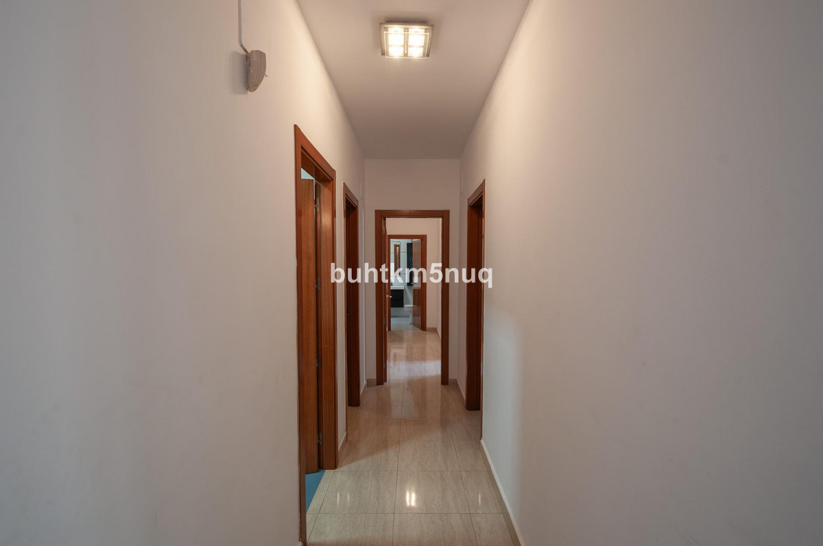 Se vende Villa - Chalet de 5 dormitorios en Costa Blanca, Alicante, España