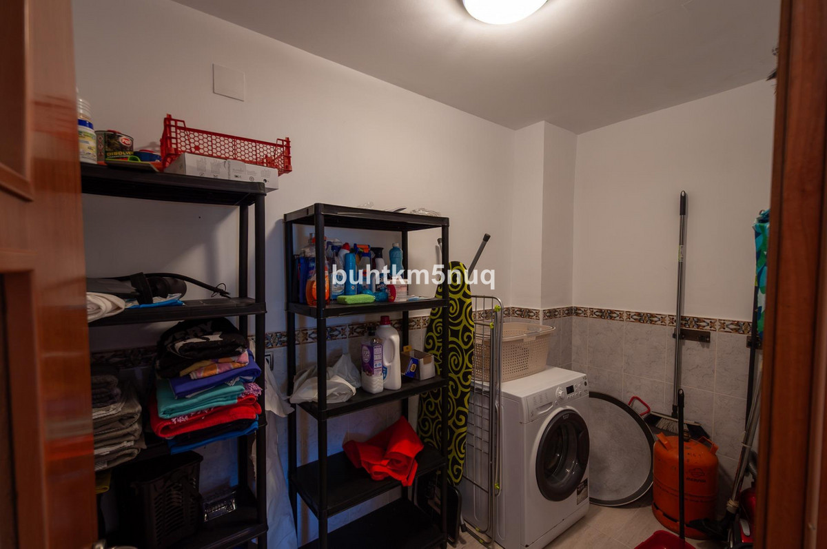 Se vende Villa - Chalet de 5 dormitorios en Costa Blanca, Alicante, España