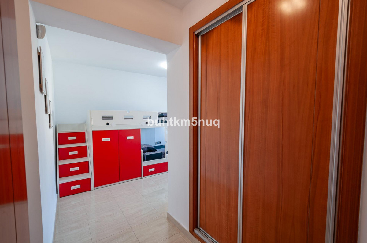 Se vende Villa - Chalet de 5 dormitorios en Costa Blanca, Alicante, España