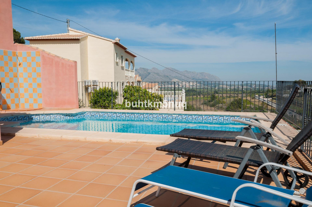 Se vende Villa - Chalet de 5 dormitorios en Costa Blanca, Alicante, España