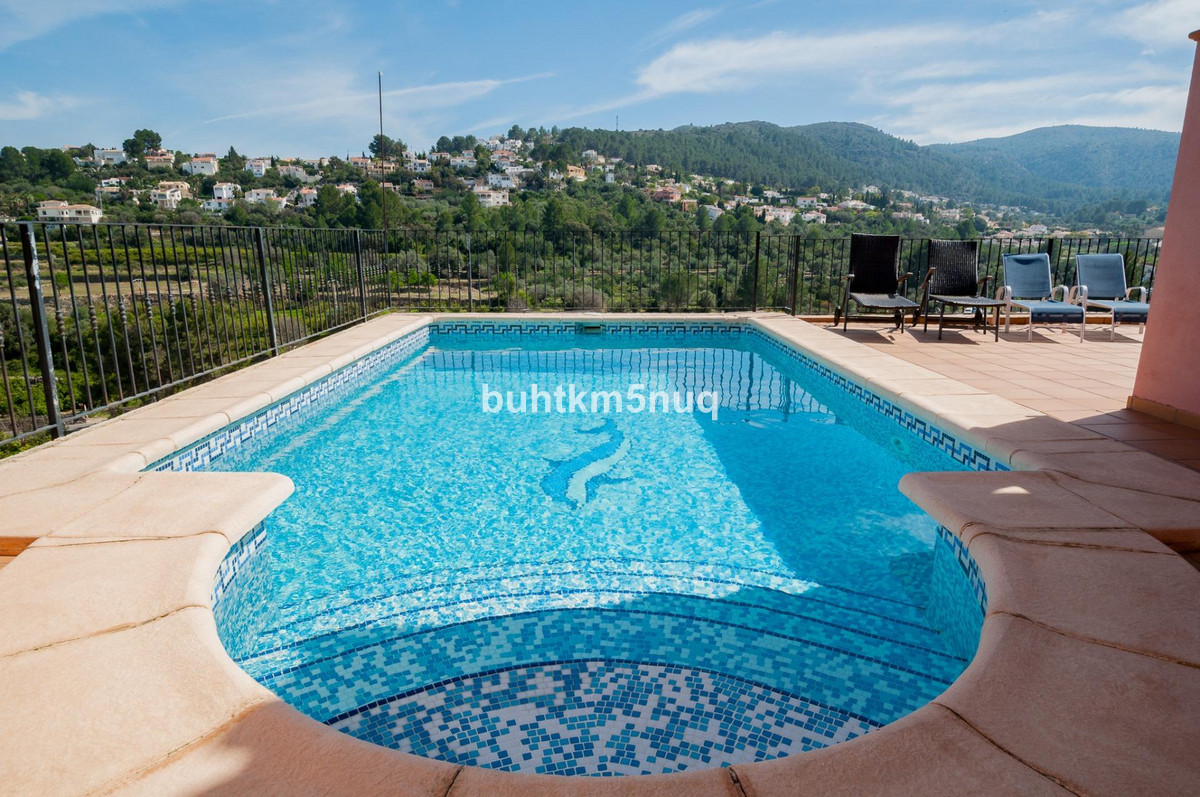 Se vende Villa - Chalet de 5 dormitorios en Costa Blanca, Alicante, España
