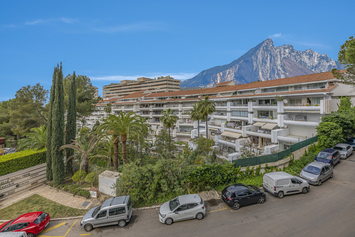 Se vende Apartamento Planta Media de 2 dormitorios en Costa Del Sol, Málaga, España