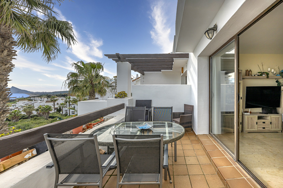 Se vende Apartamento Planta Media de 2 dormitorios en Costa Del Sol, Cadiz, España
