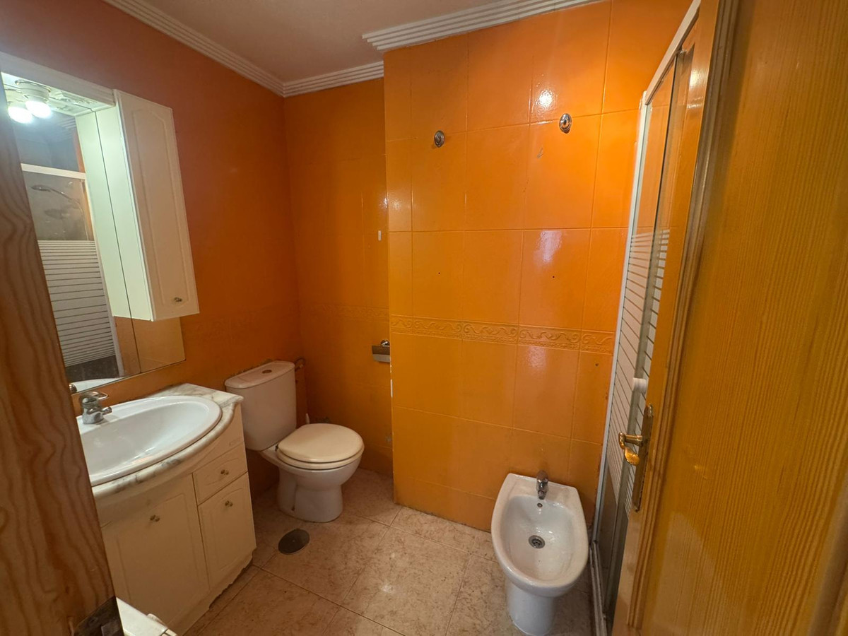 Se vende Apartamento Planta Media de 2 dormitorios en Costa Blanca, Alicante, España