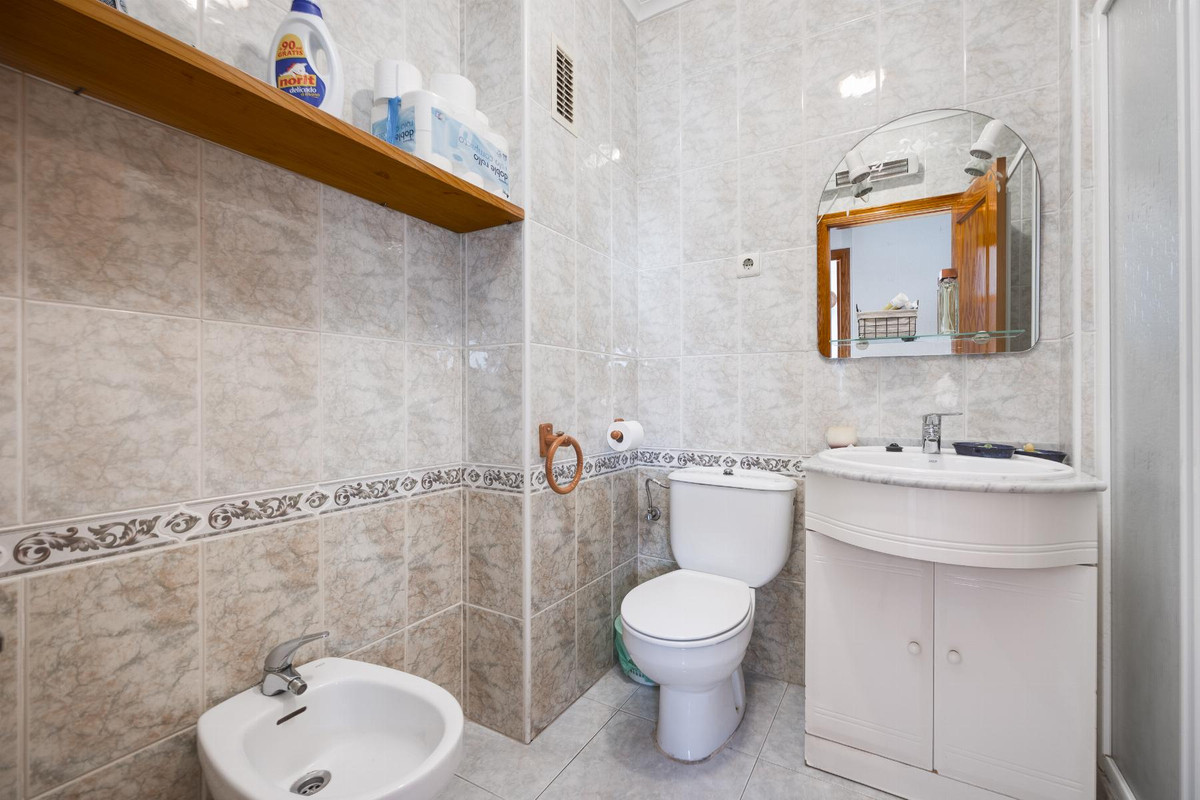 Se vende Ático de 2 dormitorios en Costa Blanca, Alicante, España