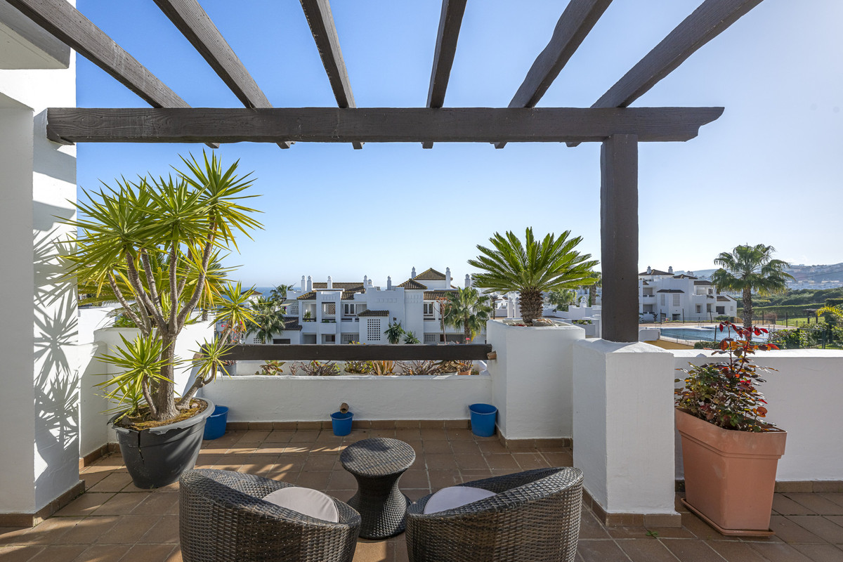 2 Bed Apartment for sale in La Alcaidesa Costa Del Sol, Cádiz, Spain