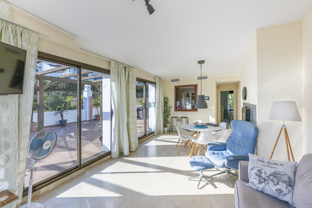 2 Bed Apartment for sale in La Alcaidesa Costa Del Sol, Cádiz, Spain