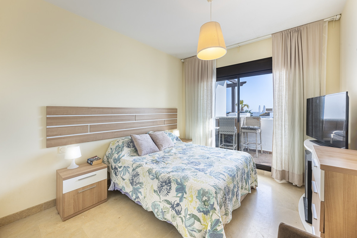 2 Bed Apartment for sale in La Alcaidesa Costa Del Sol, Cádiz, Spain