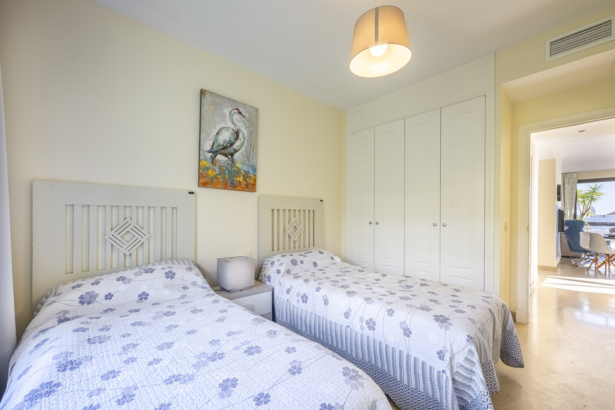 2 Bed Apartment for sale in La Alcaidesa Costa Del Sol, Cádiz, Spain