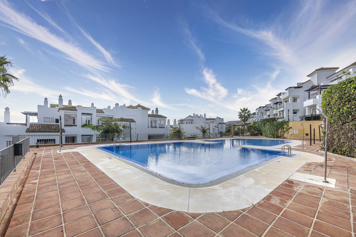 2 Bed Apartment for sale in La Alcaidesa Costa Del Sol, Cádiz, Spain