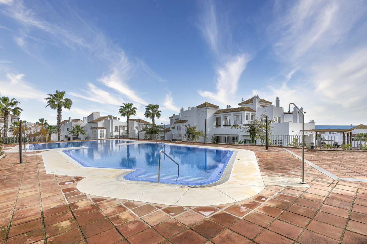 2 Bed Apartment for sale in La Alcaidesa Costa Del Sol, Cádiz, Spain