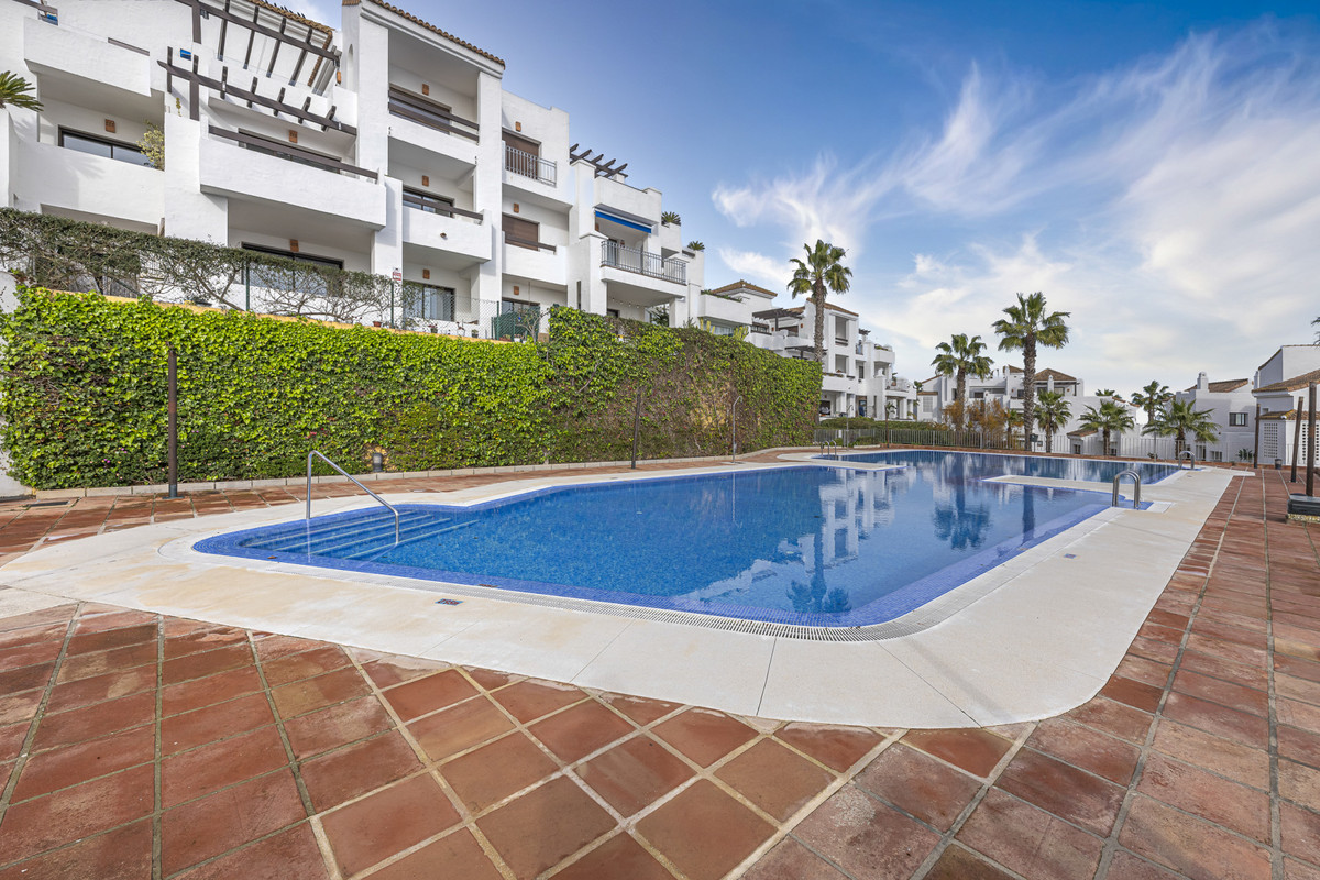 2 Bed Apartment for sale in La Alcaidesa Costa Del Sol, Cádiz, Spain
