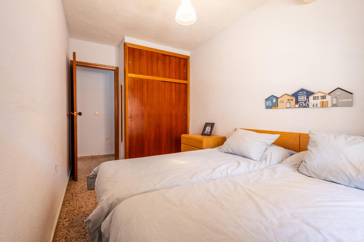 Se vende Apartamento Planta Media de 3 dormitorios en Costa Blanca, Alicante, España
