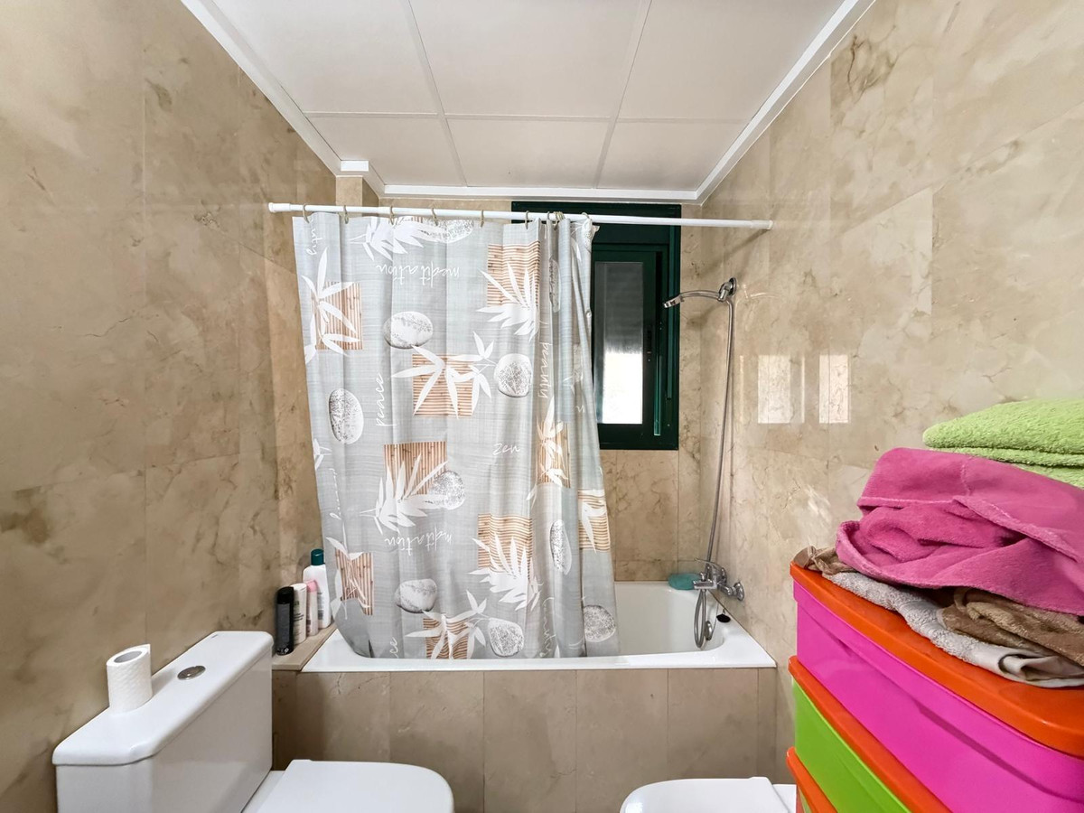 Se vende Bungalow de 2 dormitorios en Costa Blanca, Alicante, España