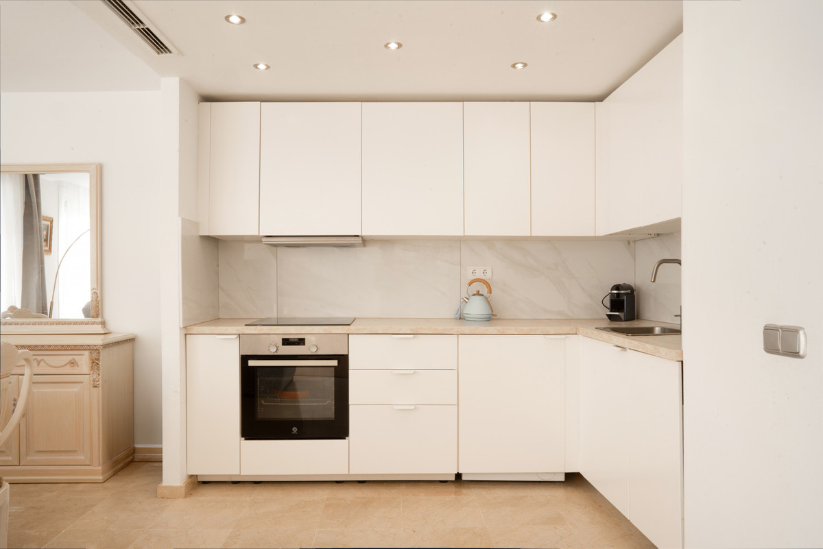 Se vende Apartamento Planta Baja de 2 dormitorios en Costa Del Sol, Málaga, España