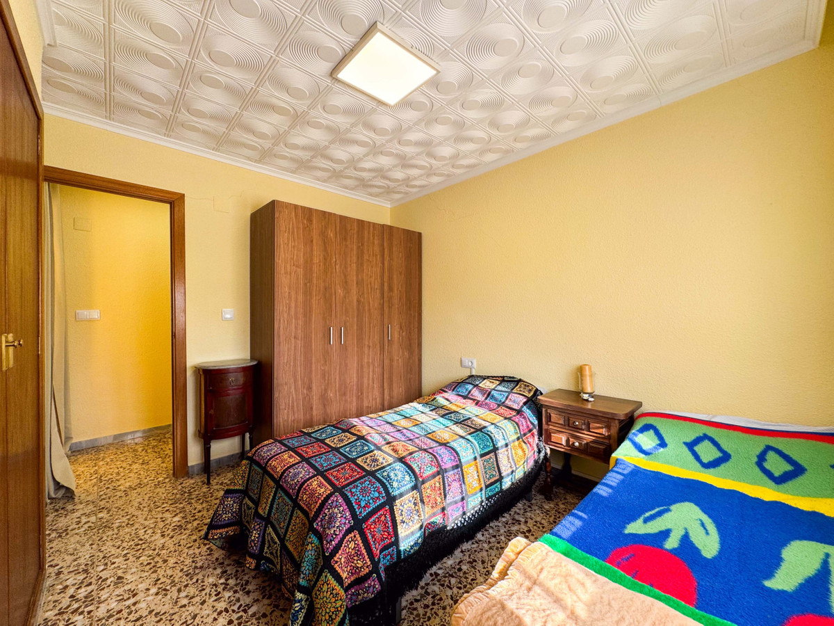 Se vende Villa - Chalet de 6 dormitorios en Costa Blanca, Alicante, España
