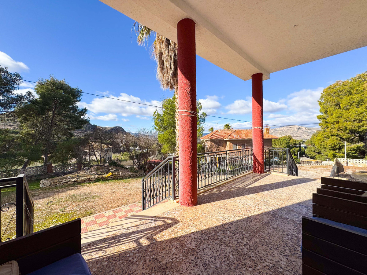 Se vende Villa - Chalet de 6 dormitorios en Costa Blanca, Alicante, España