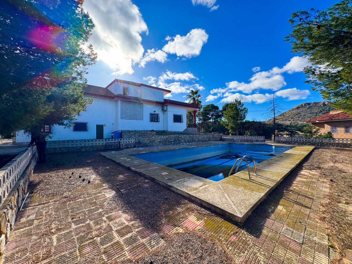 Se vende Villa - Chalet de 6 dormitorios en Costa Blanca, Alicante, España