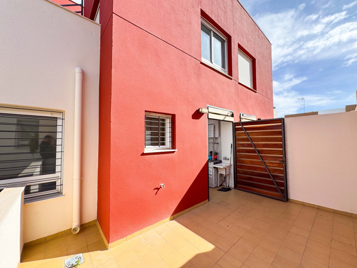 Se vende Adosada de 3 dormitorios en Costa Blanca, Alicante, España