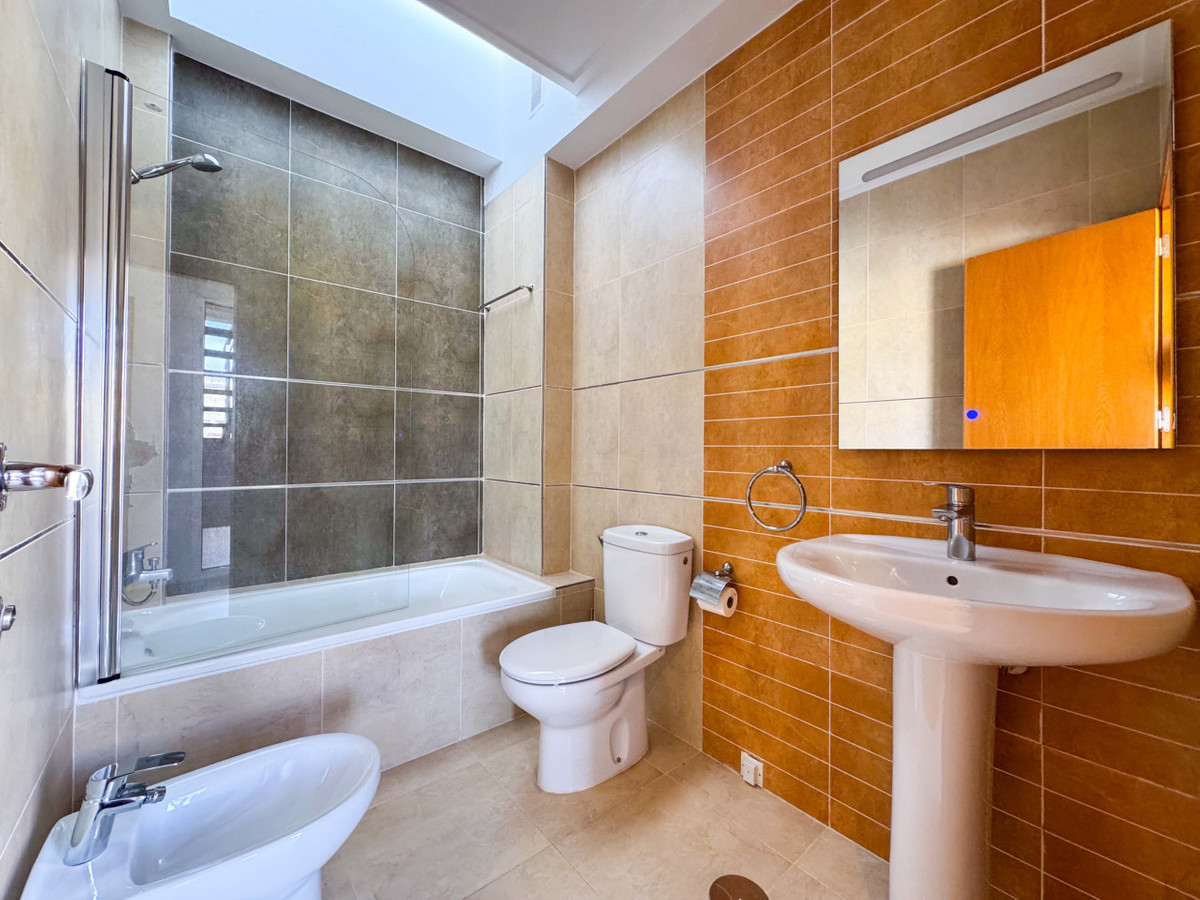 Se vende Adosada de 3 dormitorios en Costa Blanca, Alicante, España
