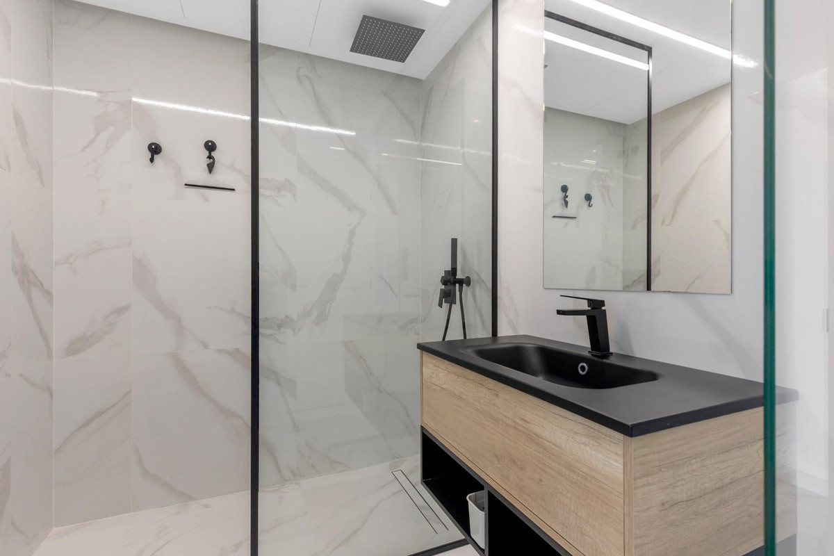 Se vende Apartamento Planta Media de 2 dormitorios en Costa Blanca, Alicante, España