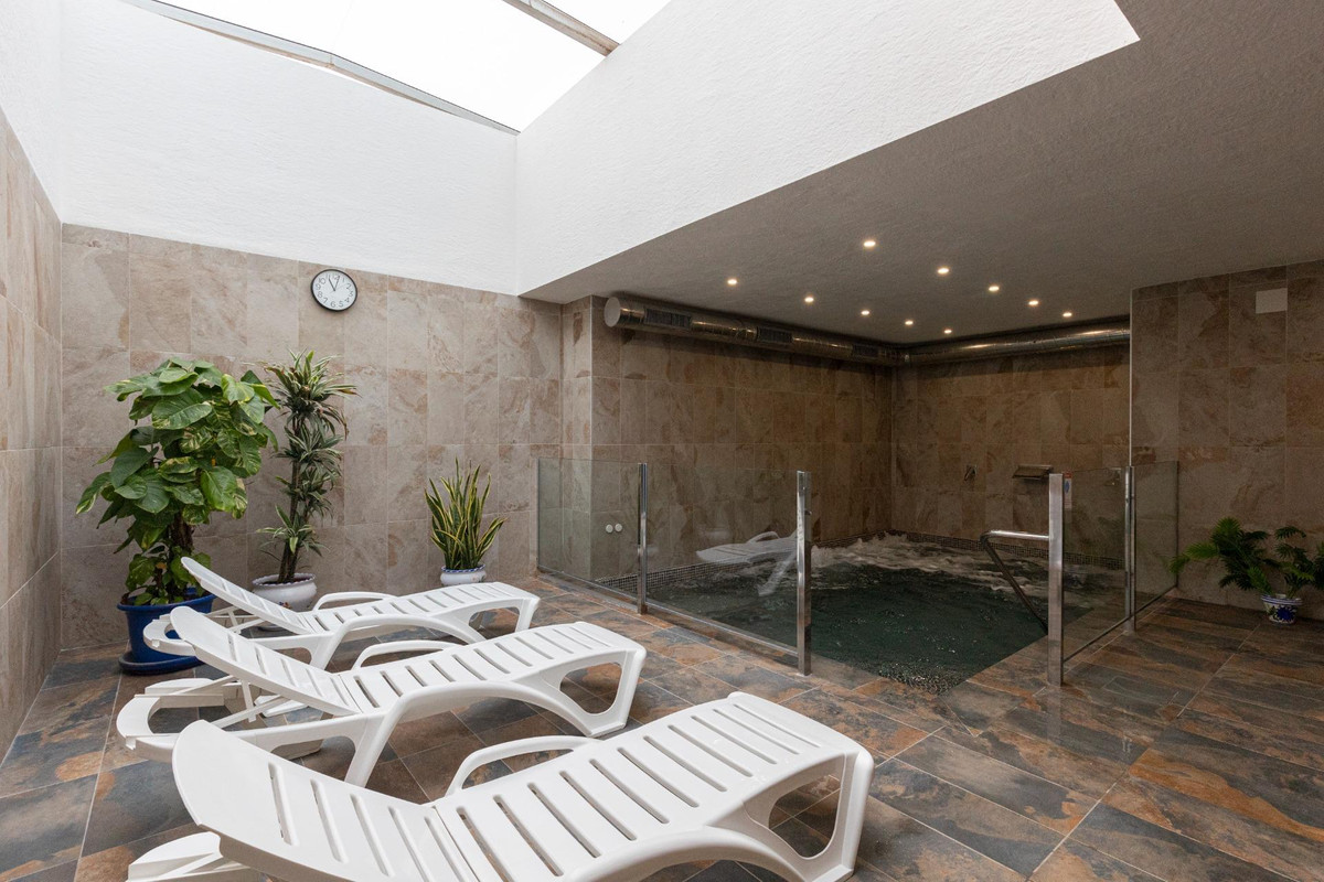 Se vende Apartamento Planta Media de 2 dormitorios en Costa Blanca, Alicante, España