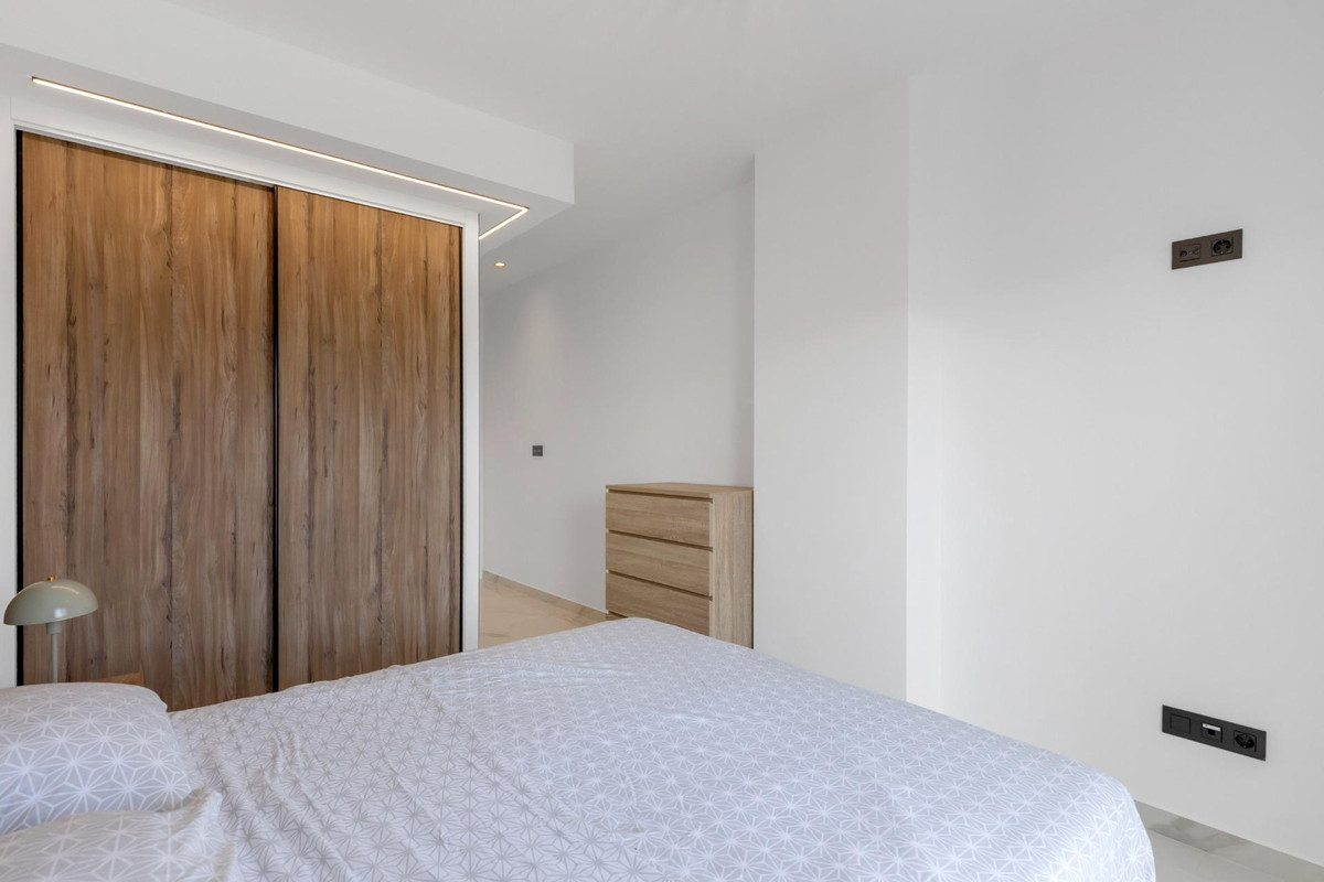 Se vende Apartamento Planta Media de 2 dormitorios en Costa Blanca, Alicante, España