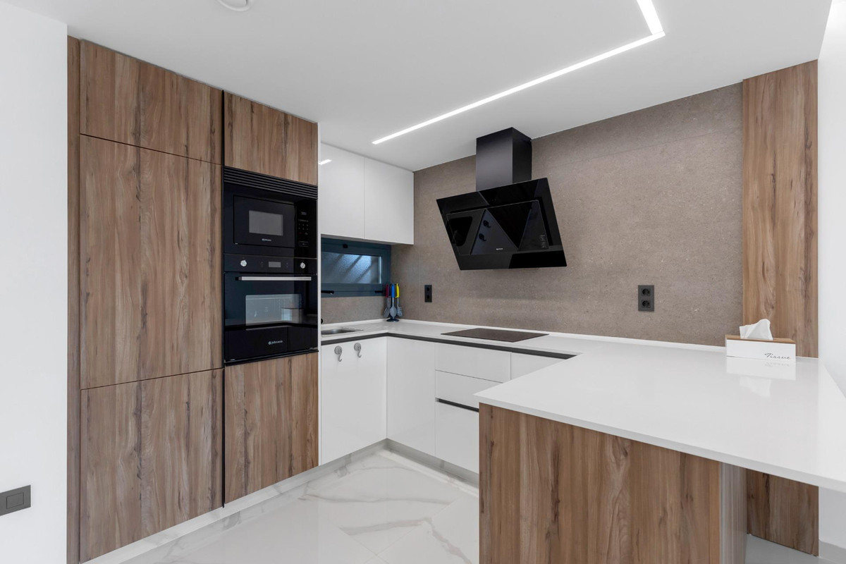 Se vende Apartamento Planta Media de 2 dormitorios en Costa Blanca, Alicante, España