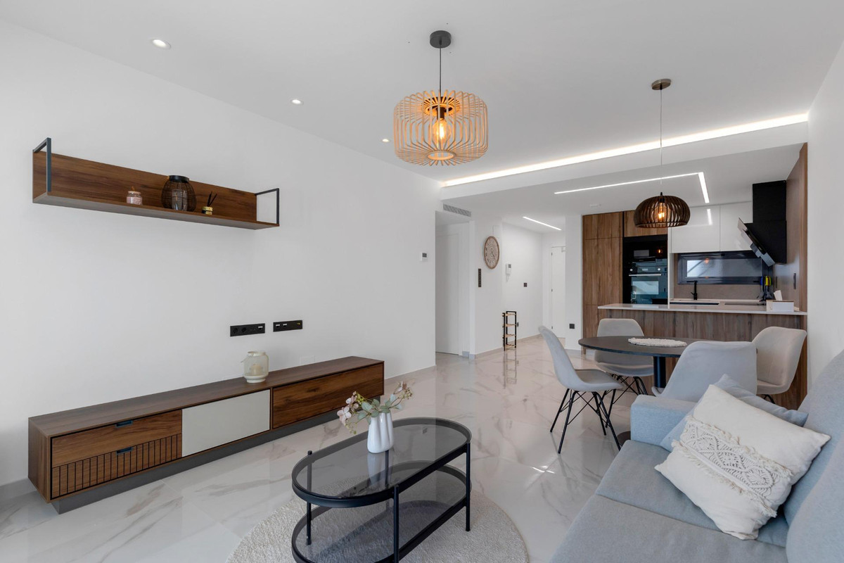 Se vende Apartamento Planta Media de 2 dormitorios en Costa Blanca, Alicante, España