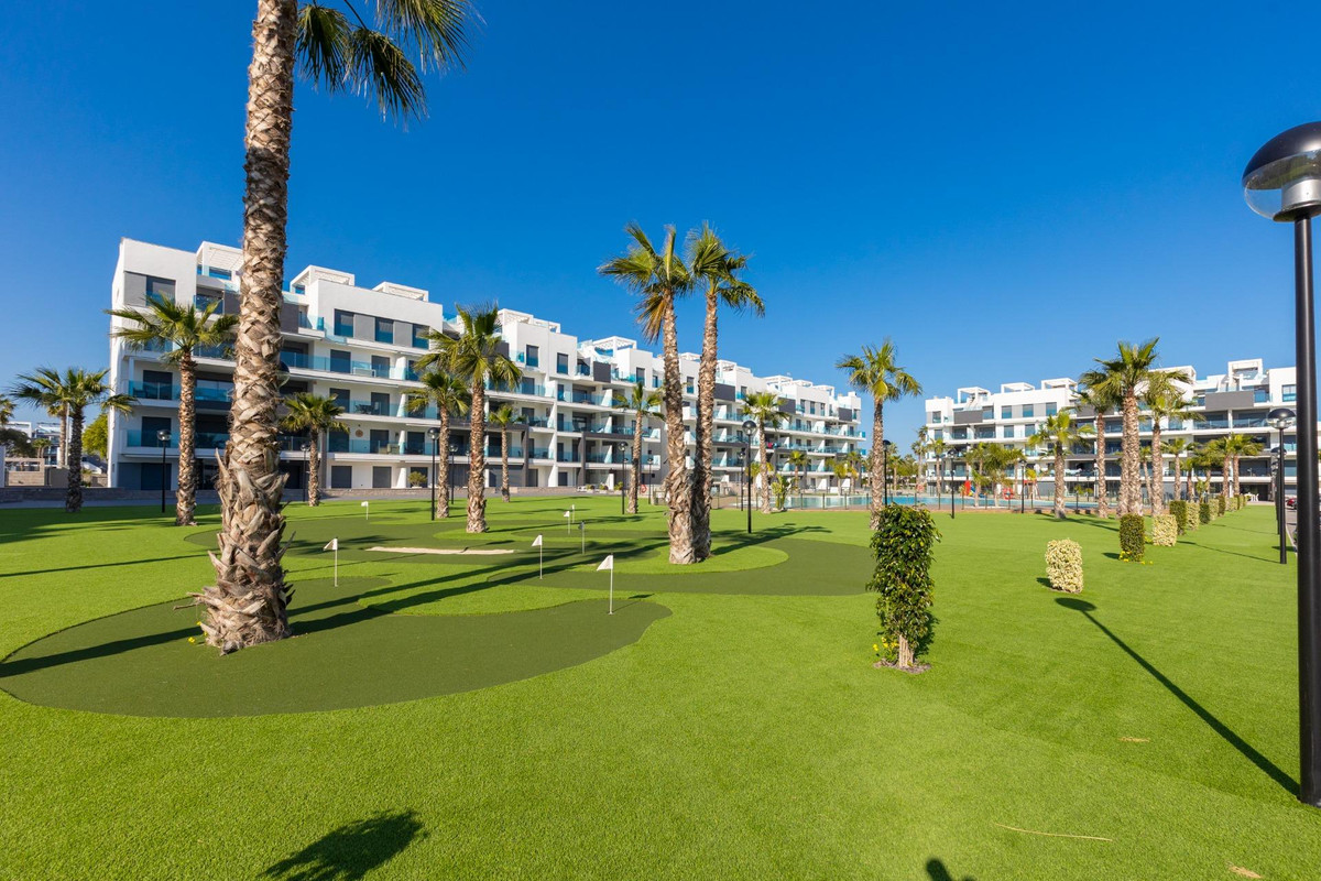 Se vende Apartamento Planta Media de 2 dormitorios en Costa Blanca, Alicante, España