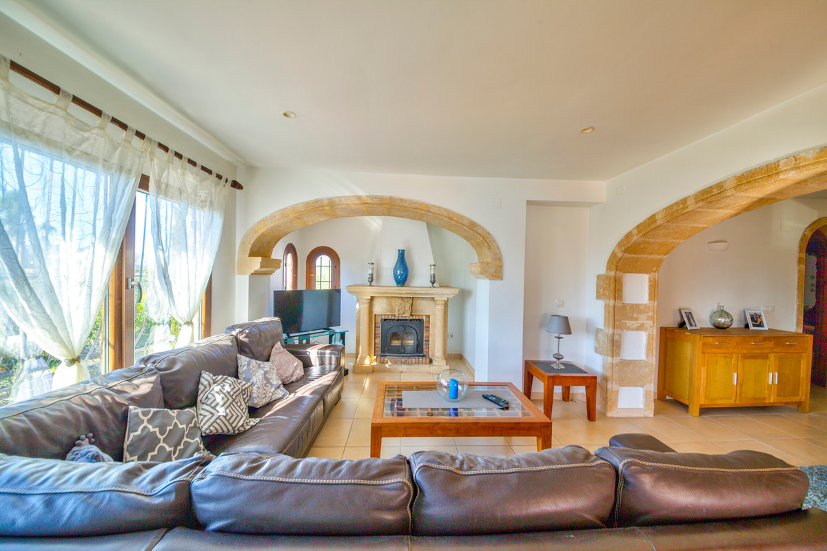 4 Bed Townhouse for sale in Javea Costa Blanca, Alicante, Spain