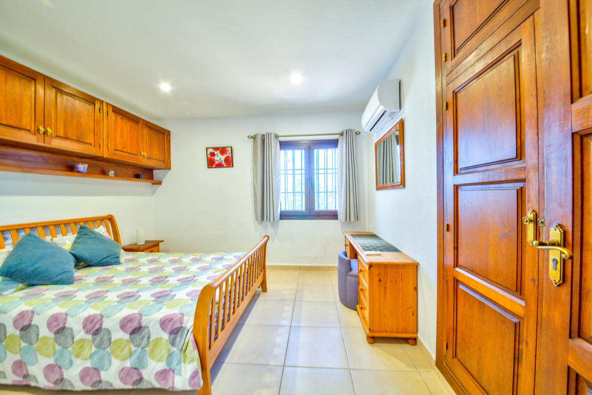4 Bed Townhouse for sale in Javea Costa Blanca, Alicante, Spain