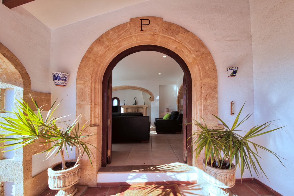4 Bed Townhouse for sale in Javea Costa Blanca, Alicante, Spain