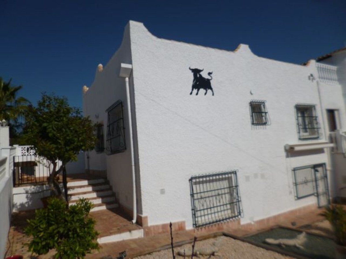5 Bed Townhouse for sale in Villamartin Costa Blanca, Alicante, Spain