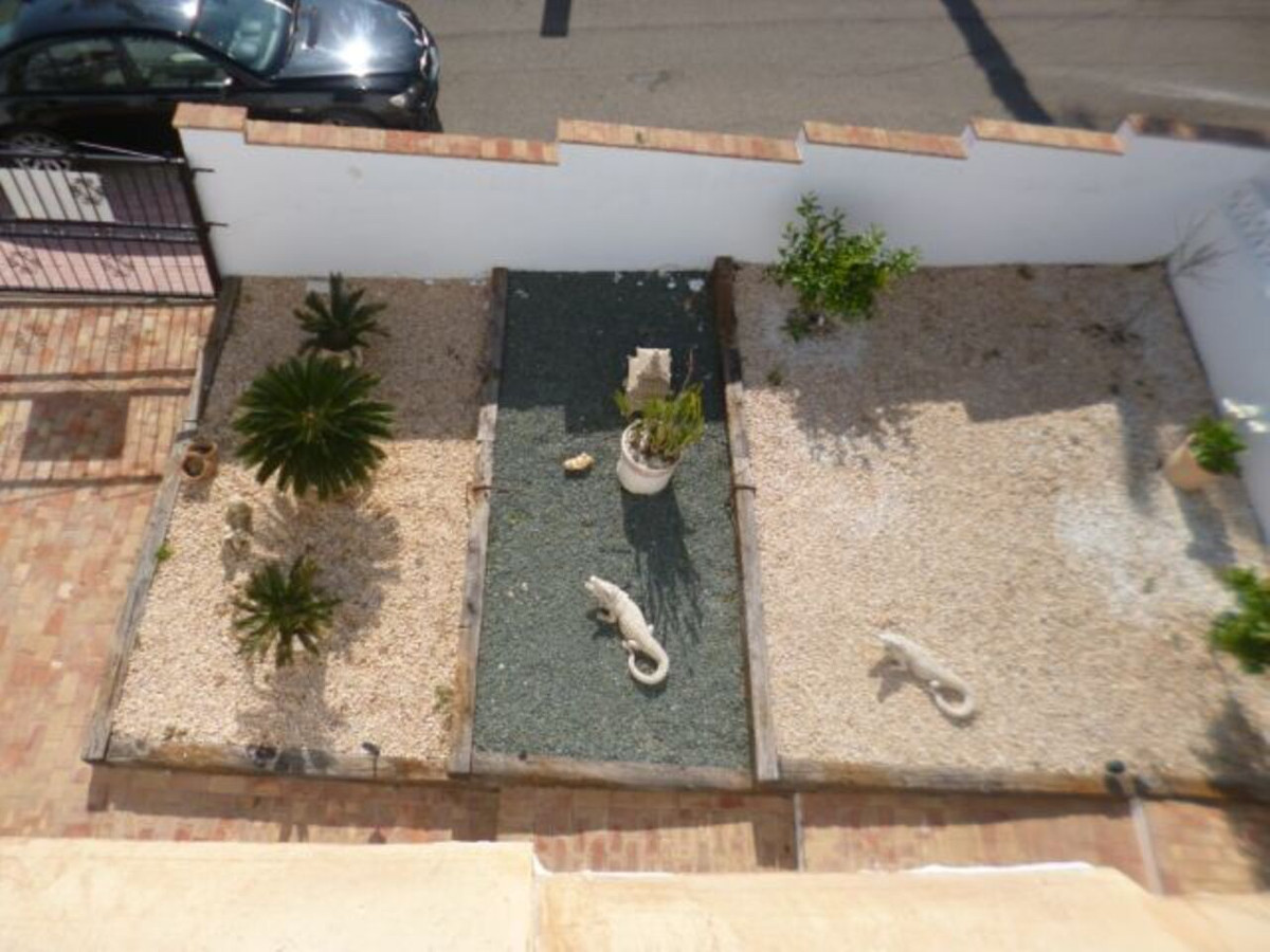 5 Bed Townhouse for sale in Villamartin Costa Blanca, Alicante, Spain