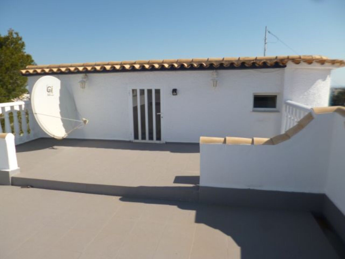 5 Bed Townhouse for sale in Villamartin Costa Blanca, Alicante, Spain