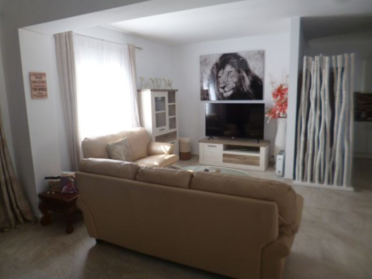 5 Bed Townhouse for sale in Villamartin Costa Blanca, Alicante, Spain