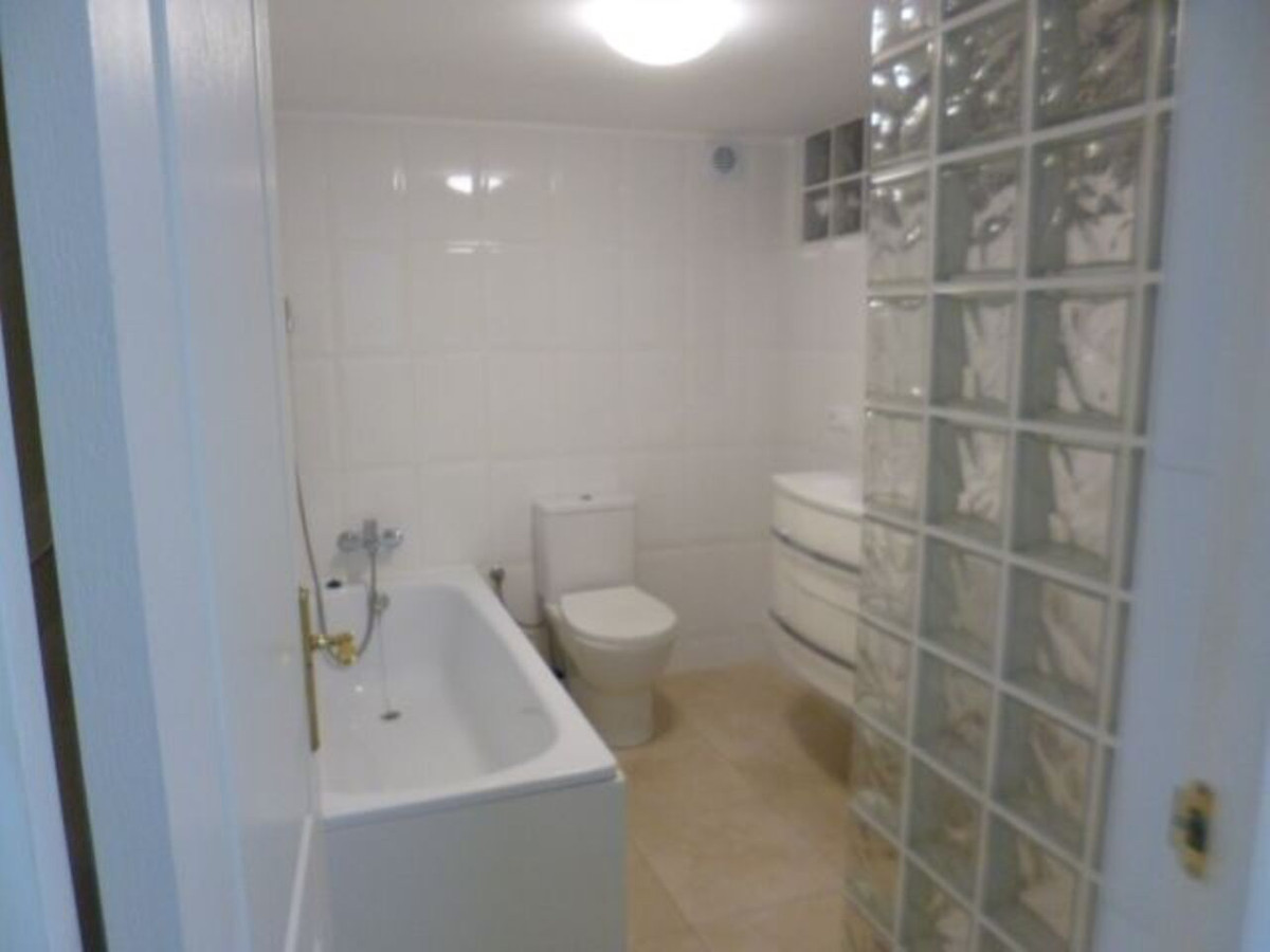 5 Bed Townhouse for sale in Villamartin Costa Blanca, Alicante, Spain