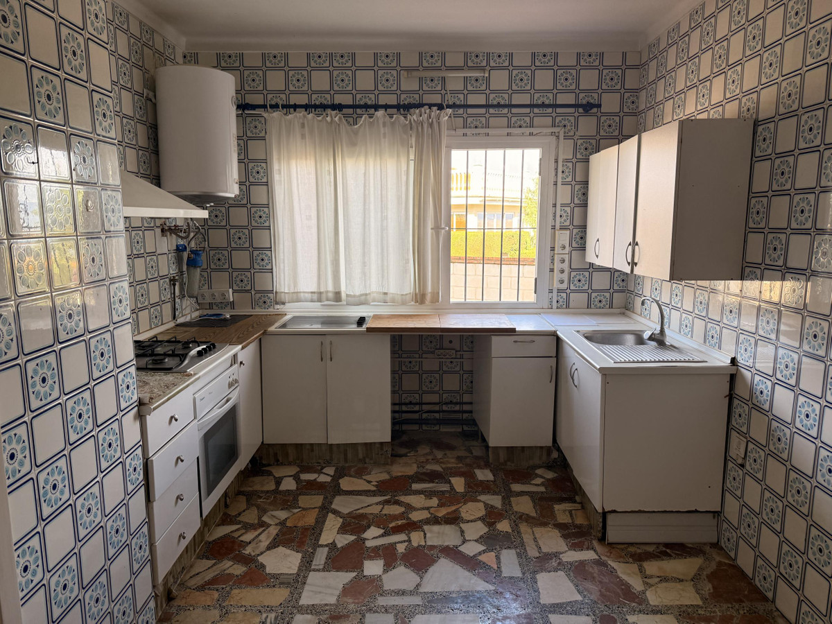 4 Bed Townhouse for sale in Alhaurín De La Torre Costa Del Sol, Málaga, Spain