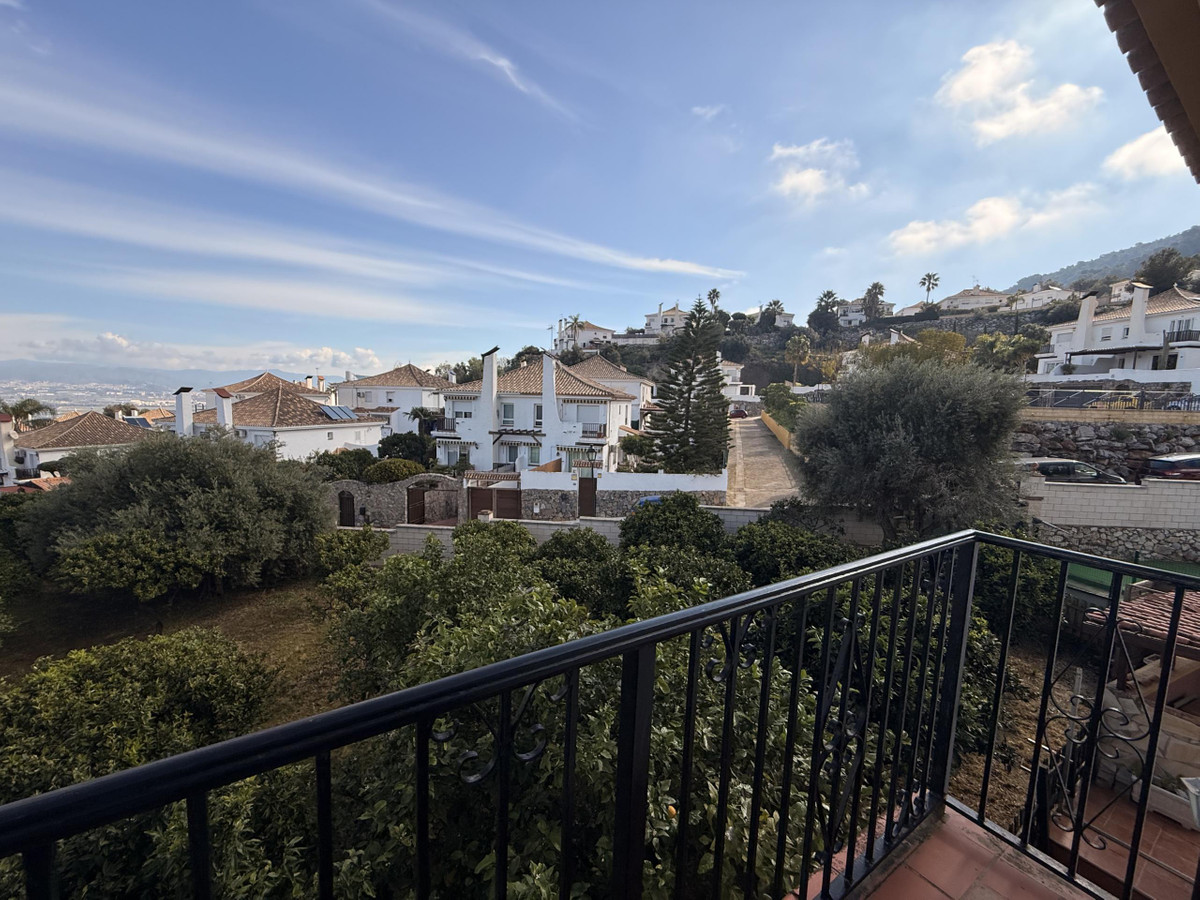 4 Bed Townhouse for sale in Alhaurín De La Torre Costa Del Sol, Málaga, Spain