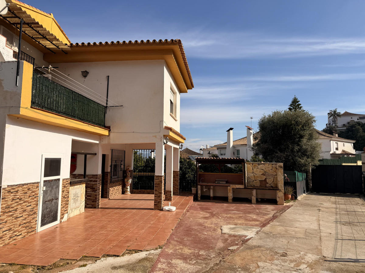 4 Bed Townhouse for sale in Alhaurín De La Torre Costa Del Sol, Málaga, Spain