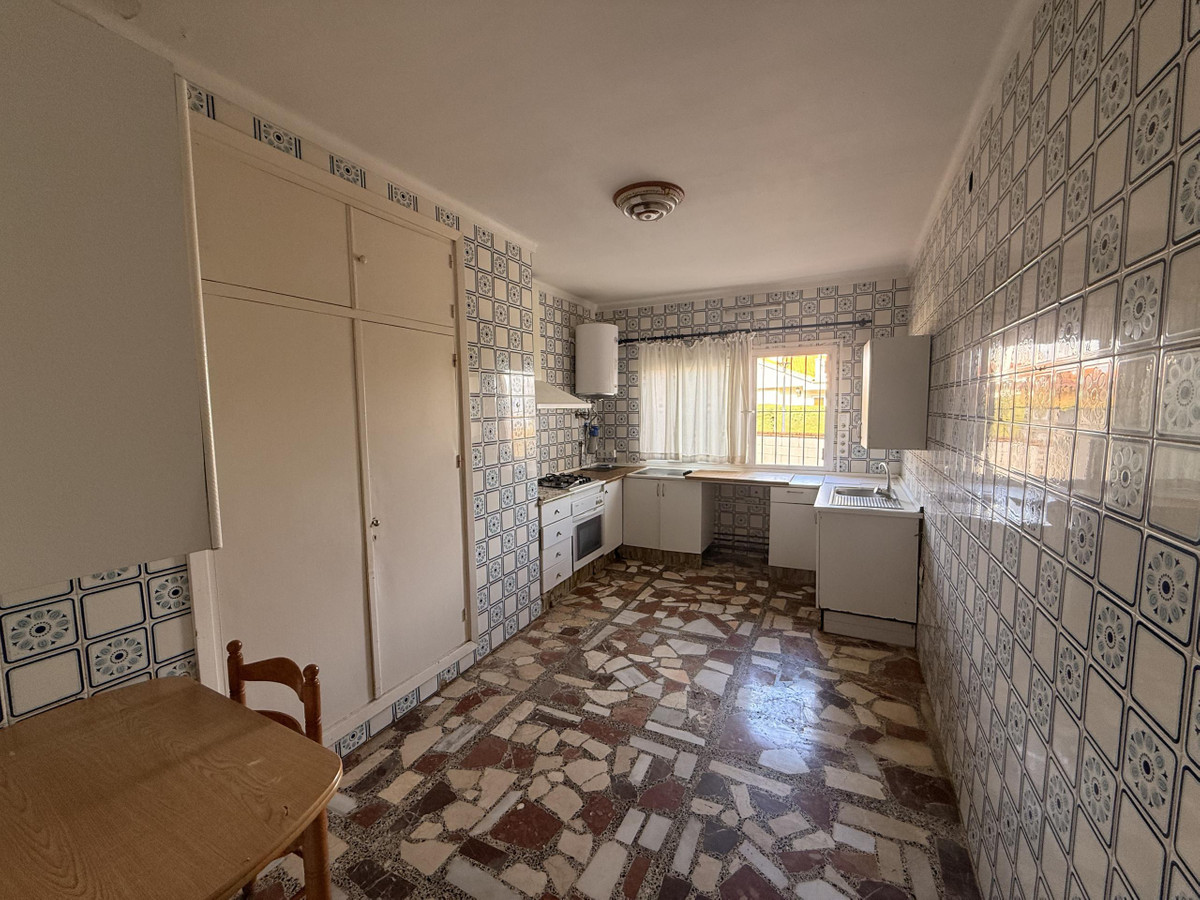 4 Bed Townhouse for sale in Alhaurín De La Torre Costa Del Sol, Málaga, Spain