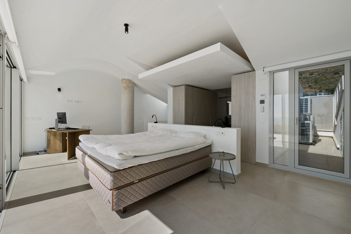 3 Bed Apartment for sale in Benalmadena Costa Del Sol, Málaga, Spain