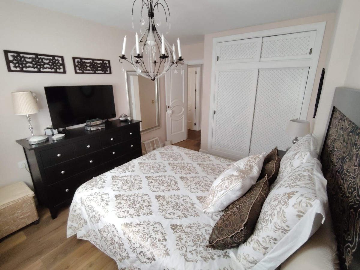 2 Bed Apartment for sale in Benalmadena Costa Del Sol, Málaga, Spain