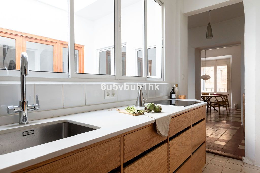 8 Bed Townhouse for sale in Málaga Costa Del Sol, Málaga, Spain