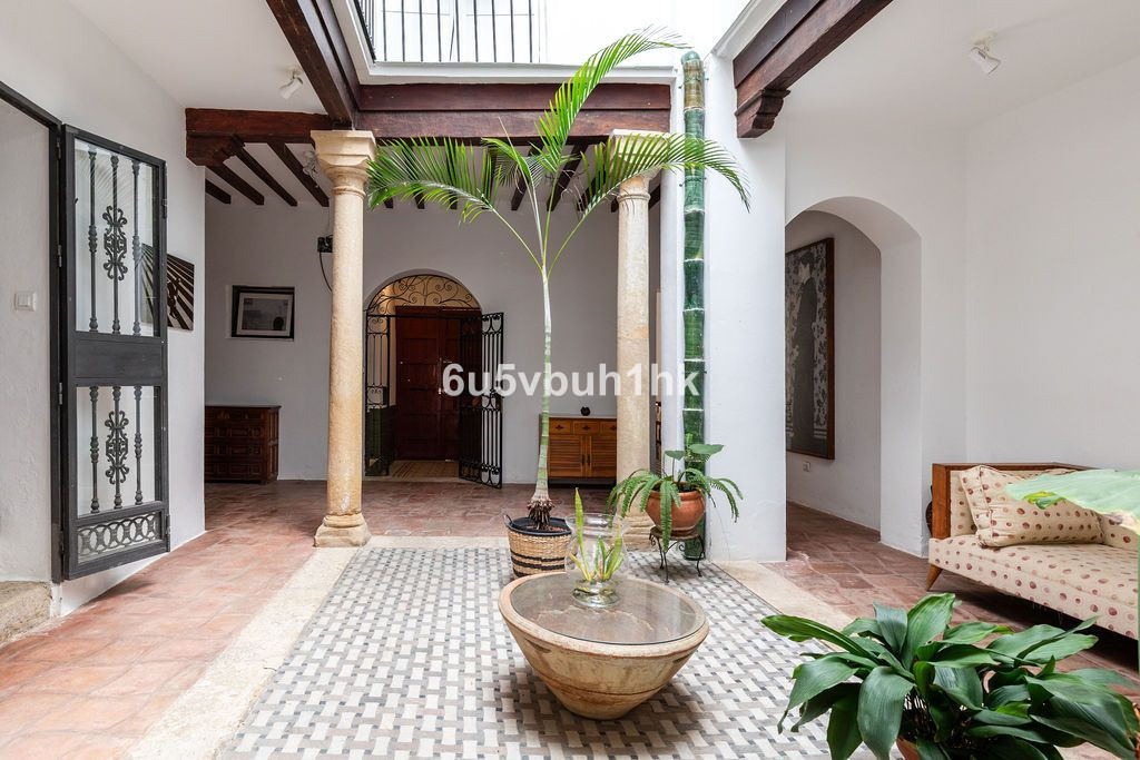 8 Bed Townhouse for sale in Málaga Costa Del Sol, Málaga, Spain
